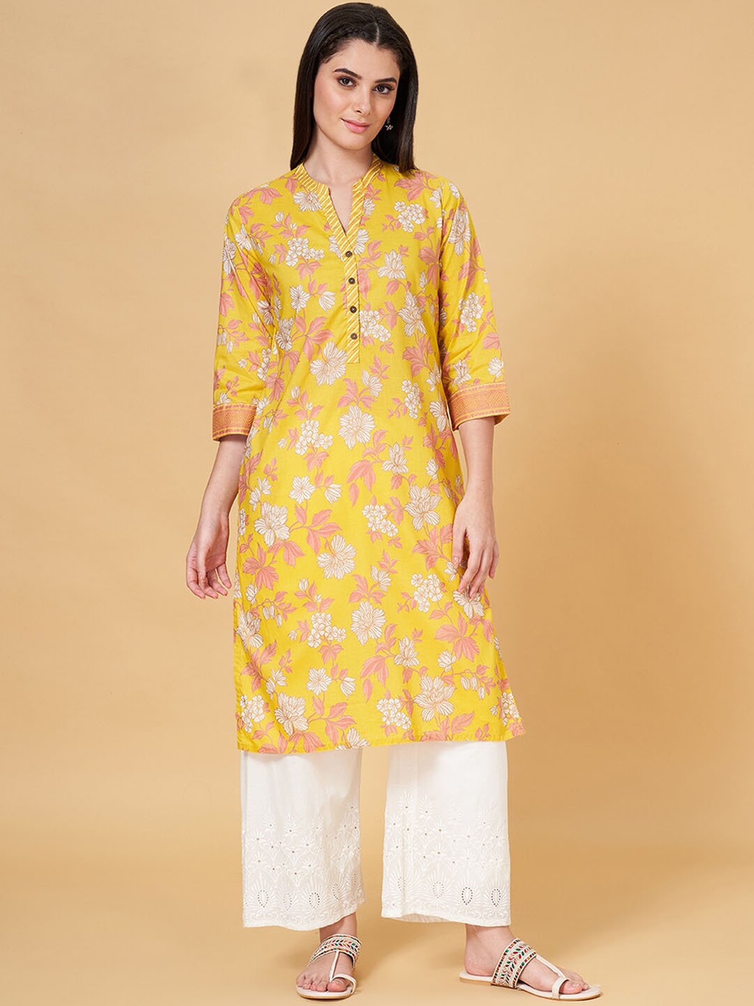 

RANGMANCH BY PANTALOONS Floral Printed Mandarin Collar Straight Kurta, Yellow