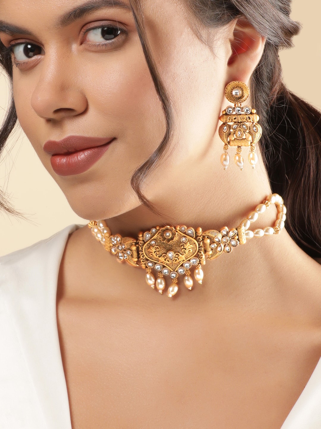 

Rubans Stone Studded & Beaded Jewellery Set, Gold