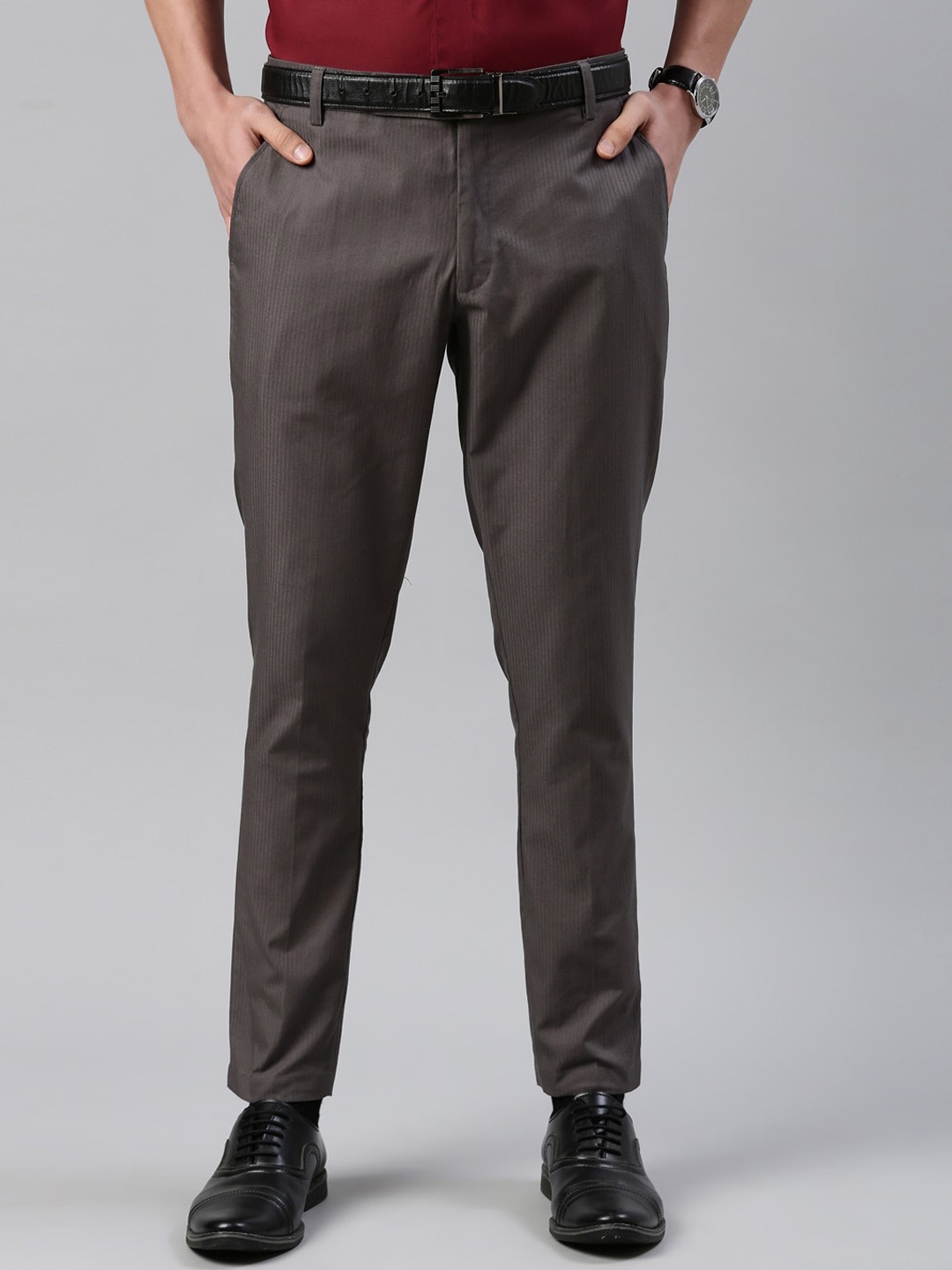 

THE SOUL PATROL Men Tapered Fit Cropped Formal Trouser, Grey