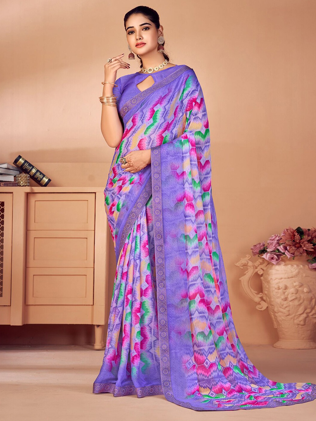 

Satrani Abstract Printed Saree, Purple