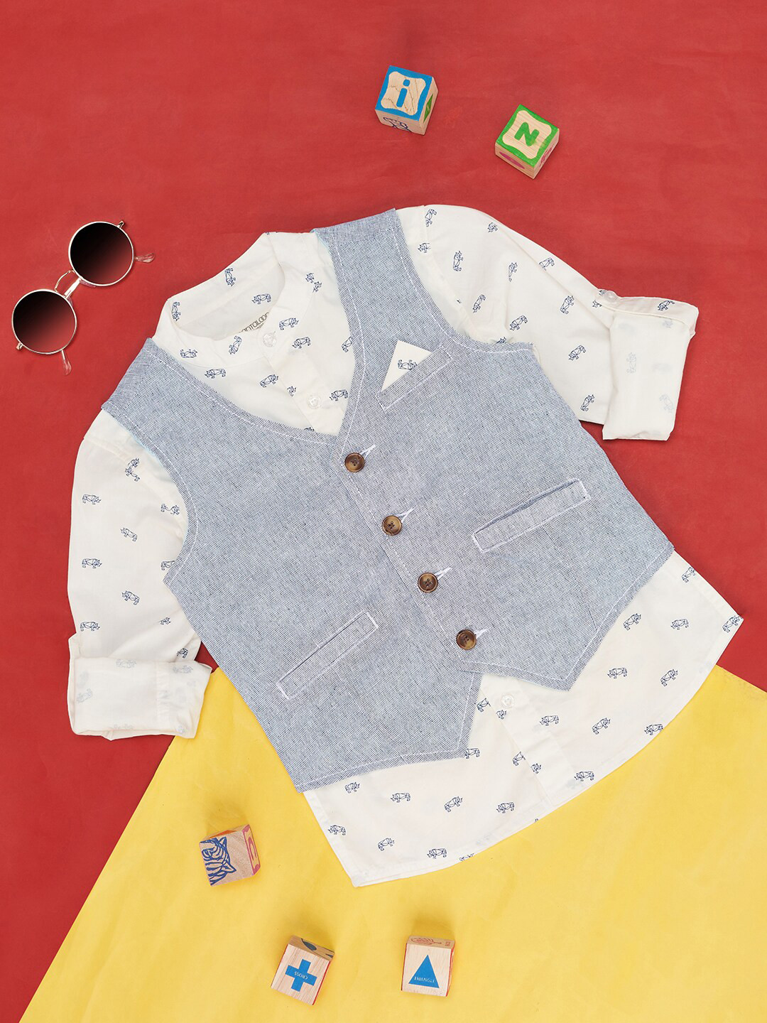 

Pantaloons Junior Boys Graphic Printed Band Collar Cotton Casual Shirt With Jacket, White