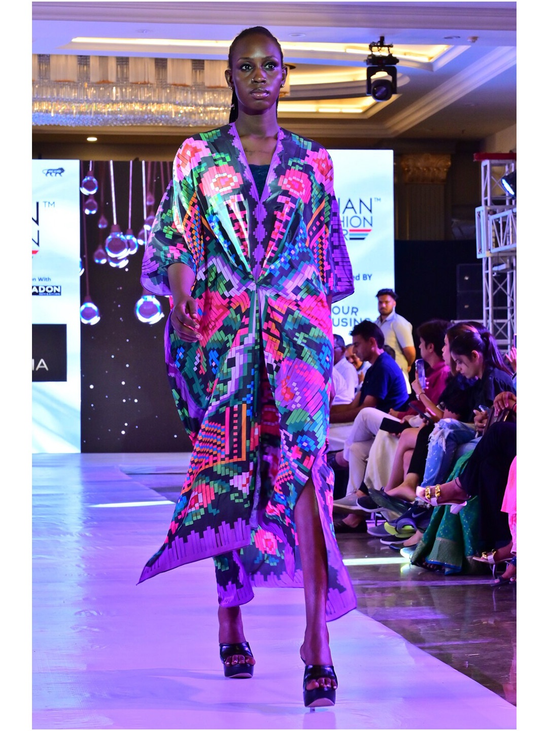 

Rajoria Instyle Geometric Printed V-Neck Extended Sleeves Crepe Kaftan Maxi Dress, Blue