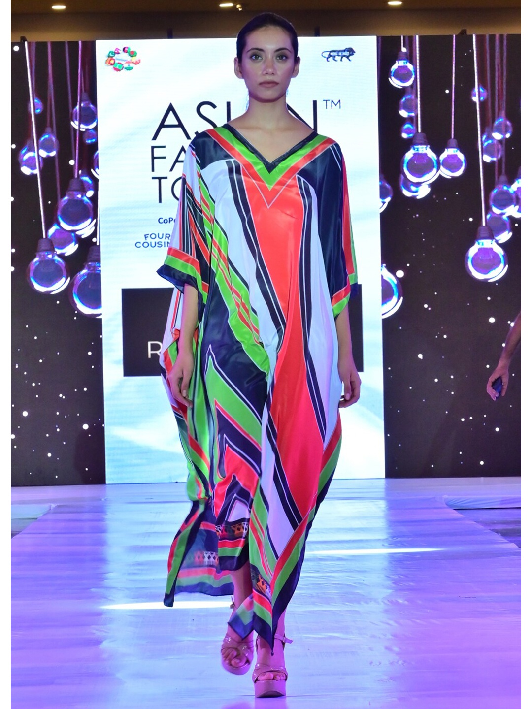 

Rajoria Instyle Geometric Printed V-Neck Extended Sleeves Crepe Kaftan Maxi Dress, Orange