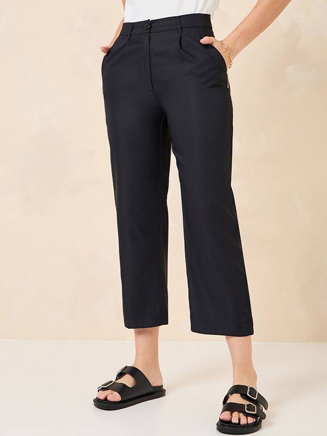 

Styli Women Straight Fit Cropped Trousers, Black