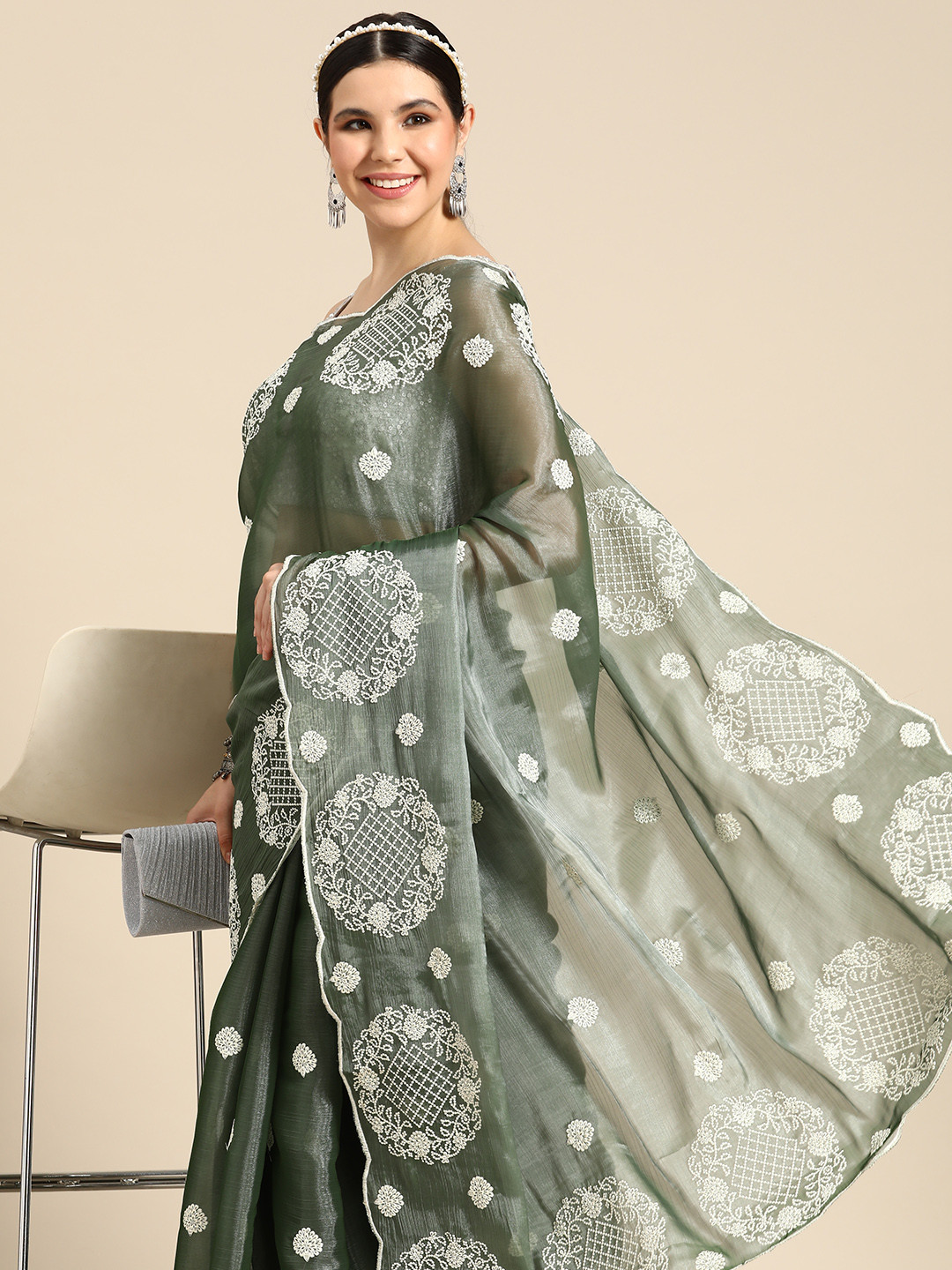 

Tikhi Imli Ethnic Motifs Embroidered Organza Saree, Green