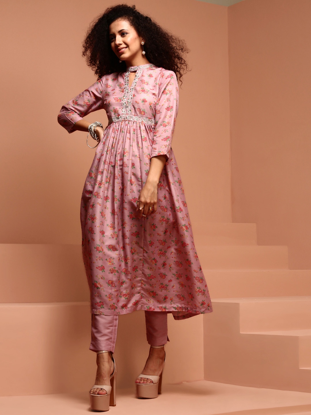 

IMARA Floral Printed Empire Keyhole Neck Anarkali Kurta & Trousers With Dupatta, Peach