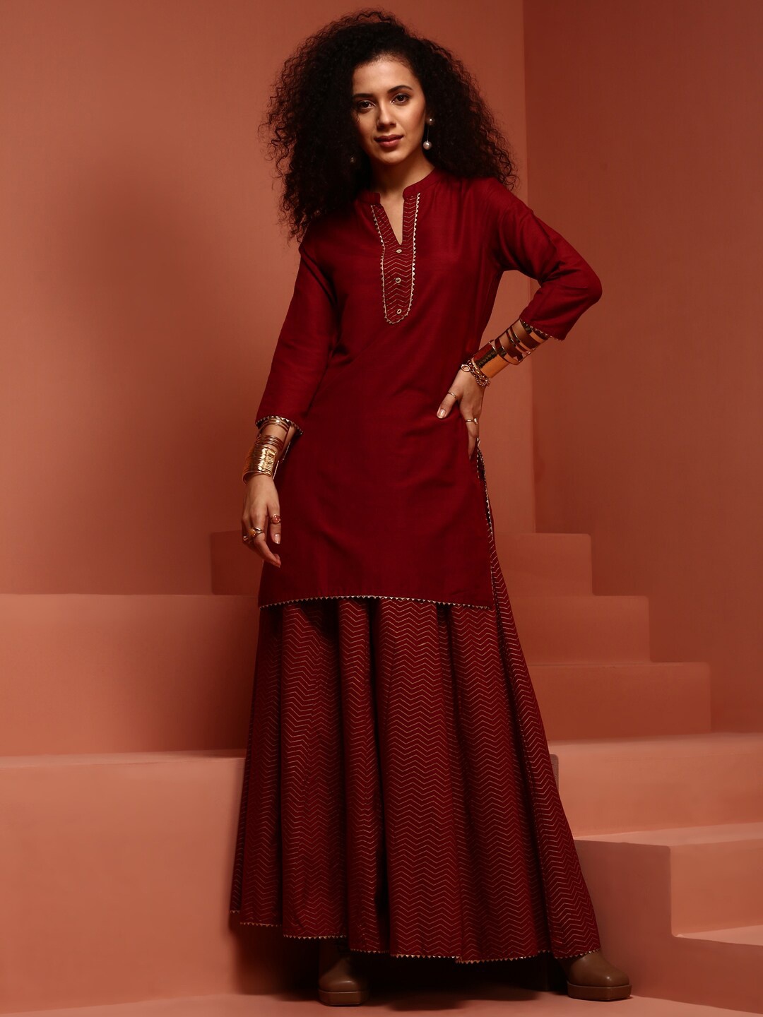 

IMARA Mandarin Collar Gotta Patti Straight Kurta with Skirt, Maroon