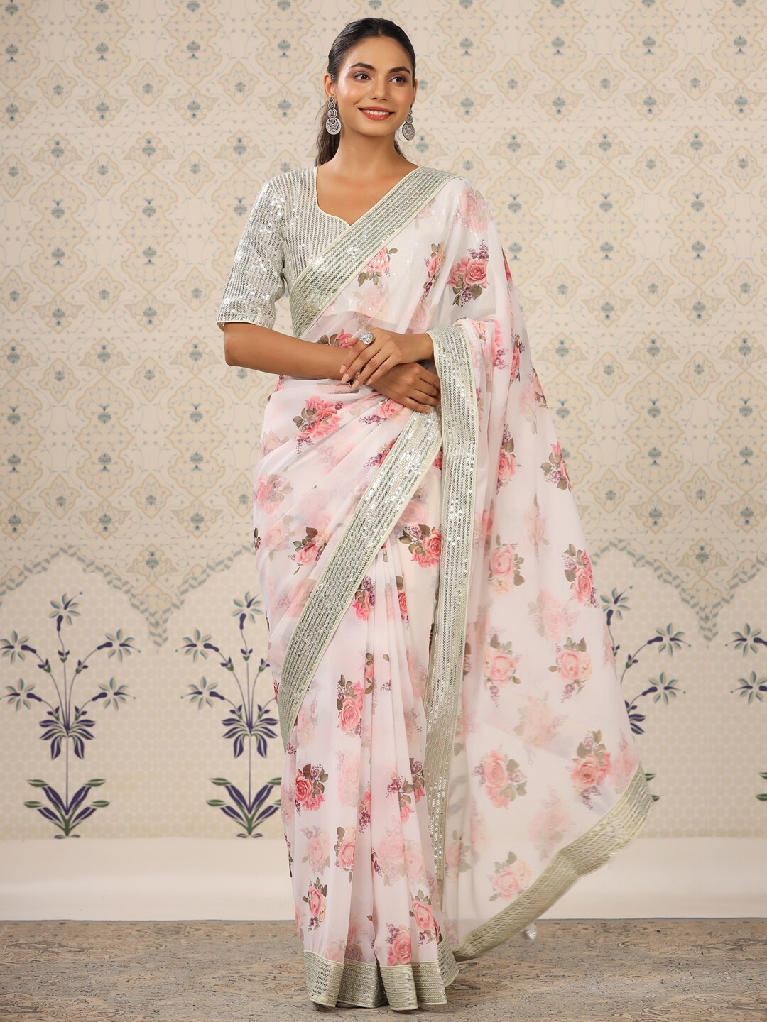 

Ode by House of Pataudi Floral Printed Sequinned Detail Saree, White