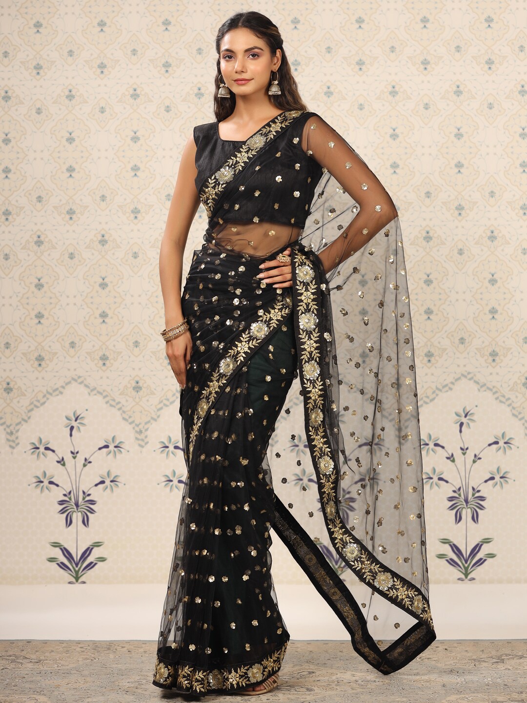 

Ode by House of Pataudi Floral Embellished Sequinned Supernet Heavy Work Saree, Black