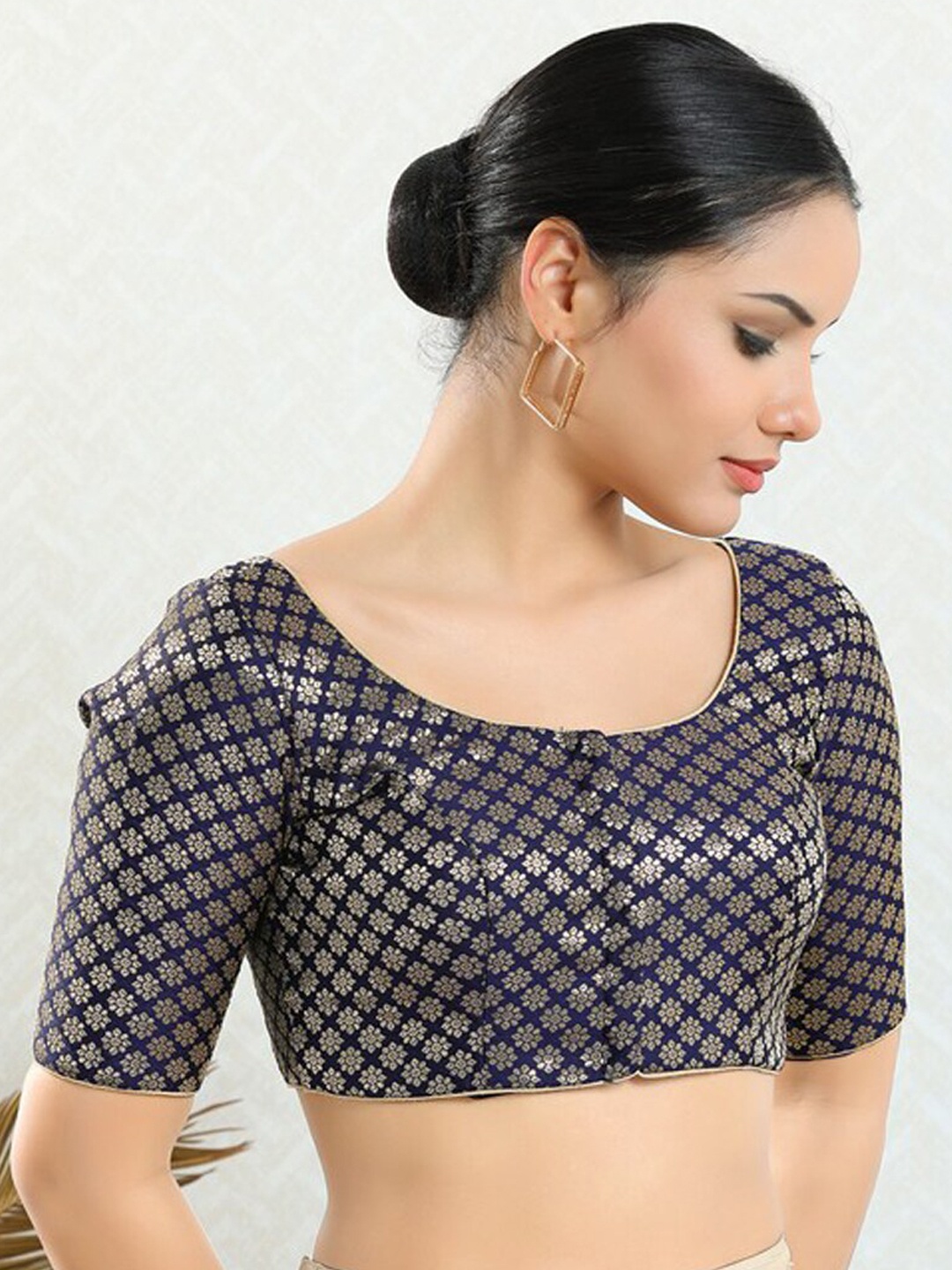 

SALWAR STUDIO Floral Woven Design Saree Blouse, Navy blue