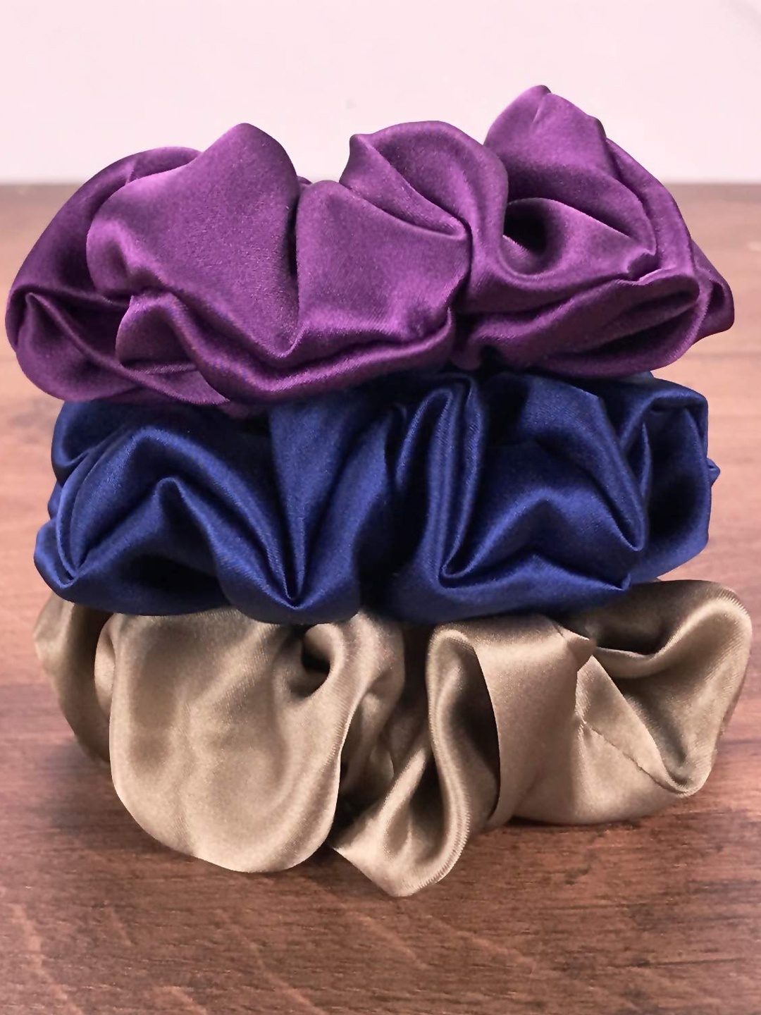 

VAGHBHATT Women Set of 3 Satin Silk Hair Scrunchies, Blue