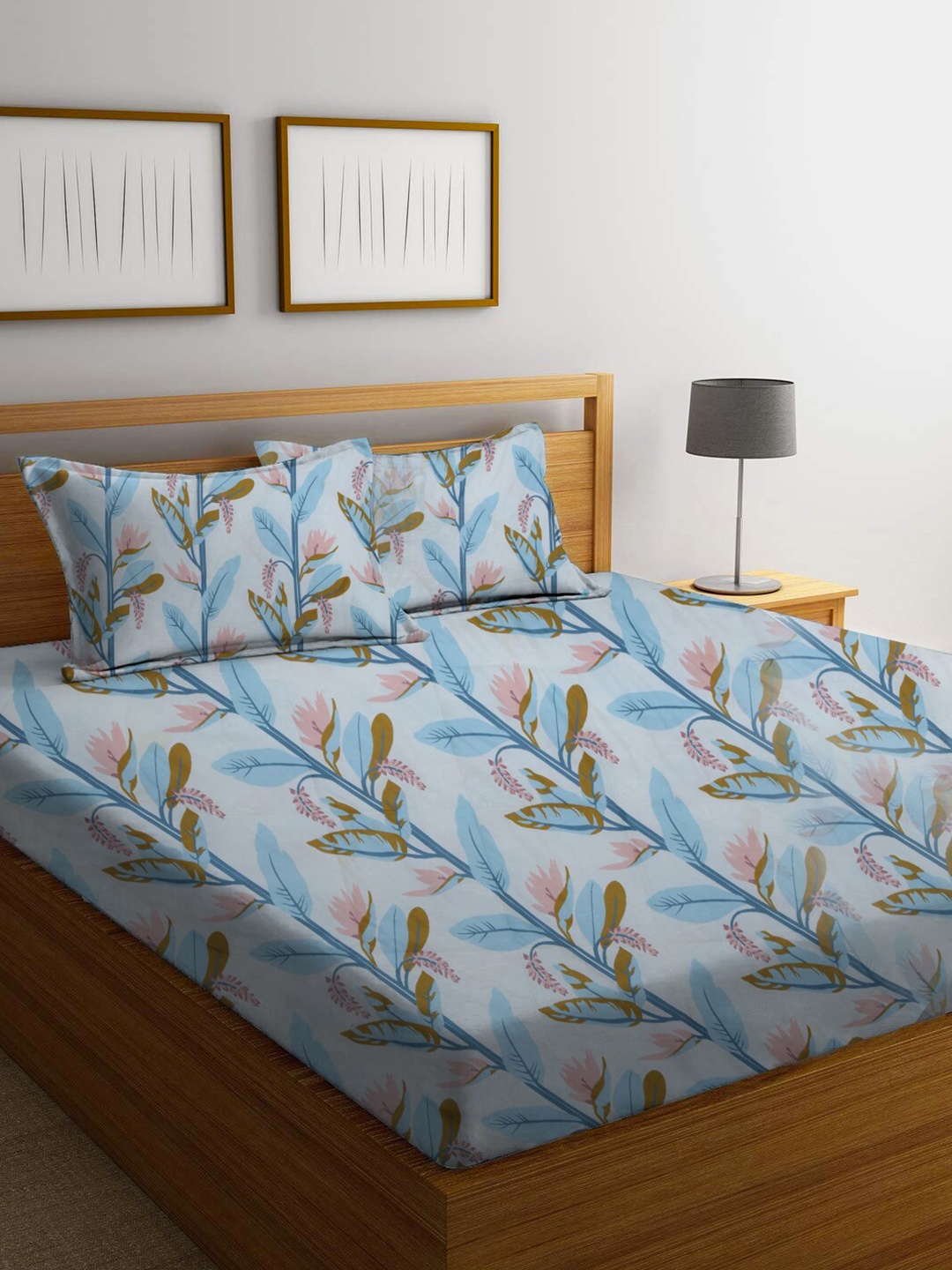 

homewards White & Green Floral 200 TC Queen Bedsheet With 2 Pillow Covers