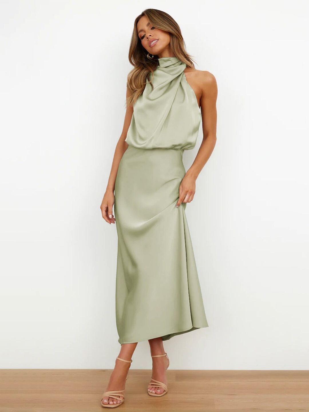 

StyleCast Green High Neck Gathered Detail Sheath Midi Dress