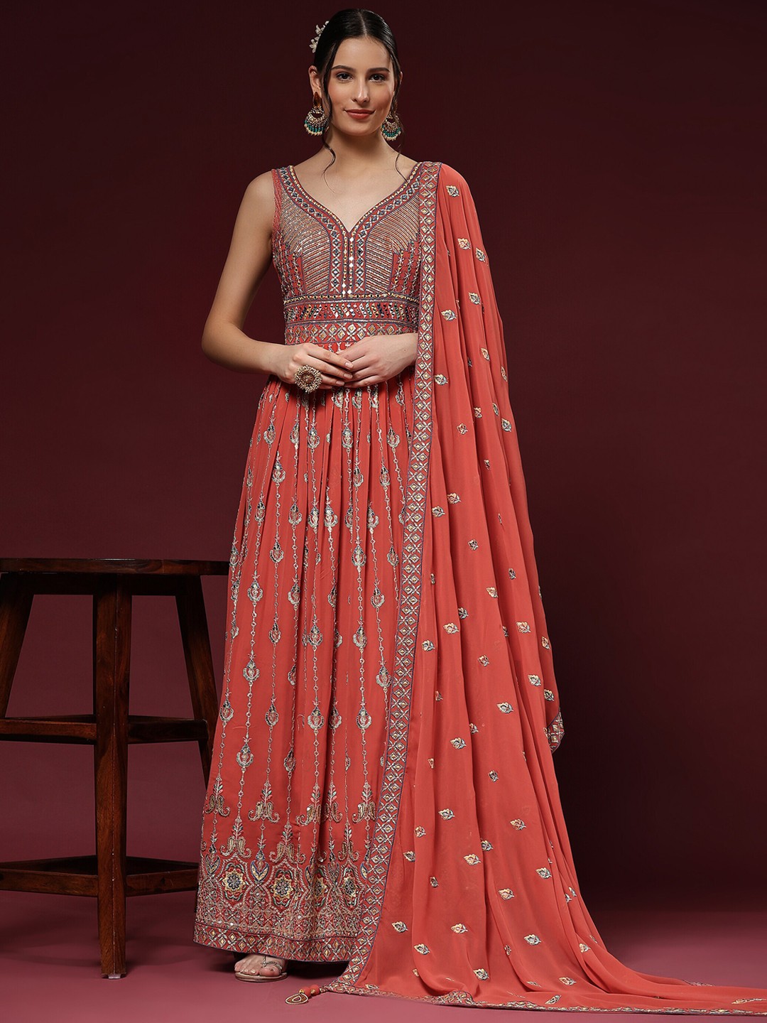 

JUST FASHION Ethnic Motif Embroidered Sequined Georgette Ethnic Gown With Dupatta, Orange