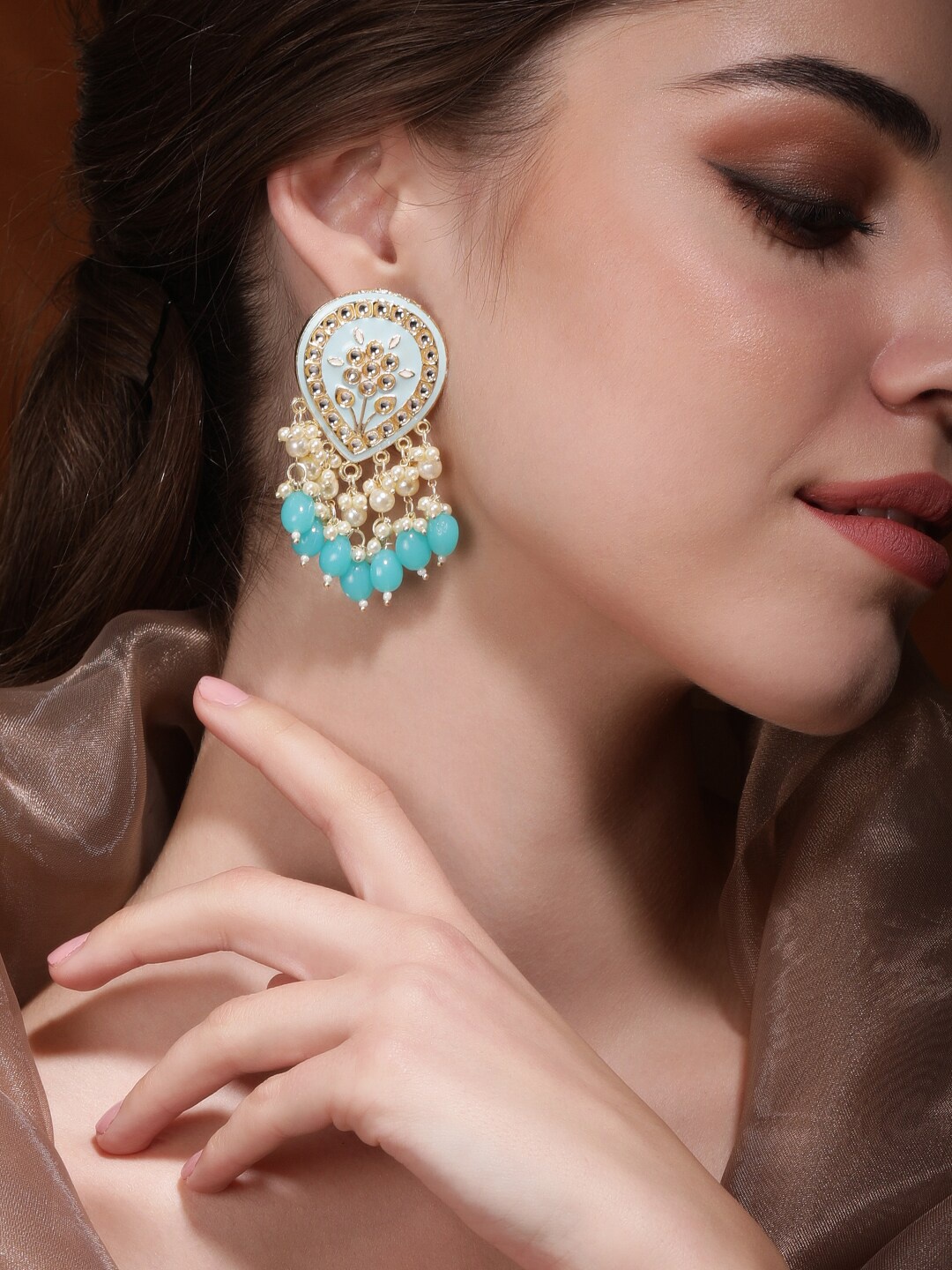 

Rubans Gold-Plated Artificial Beads Beaded Leaf Shaped Drop Earrings