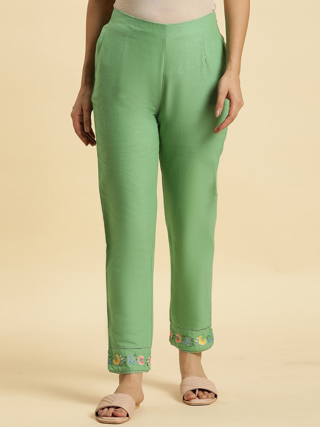 

W Women Mid-Rise Slim Fit Trousers, Green