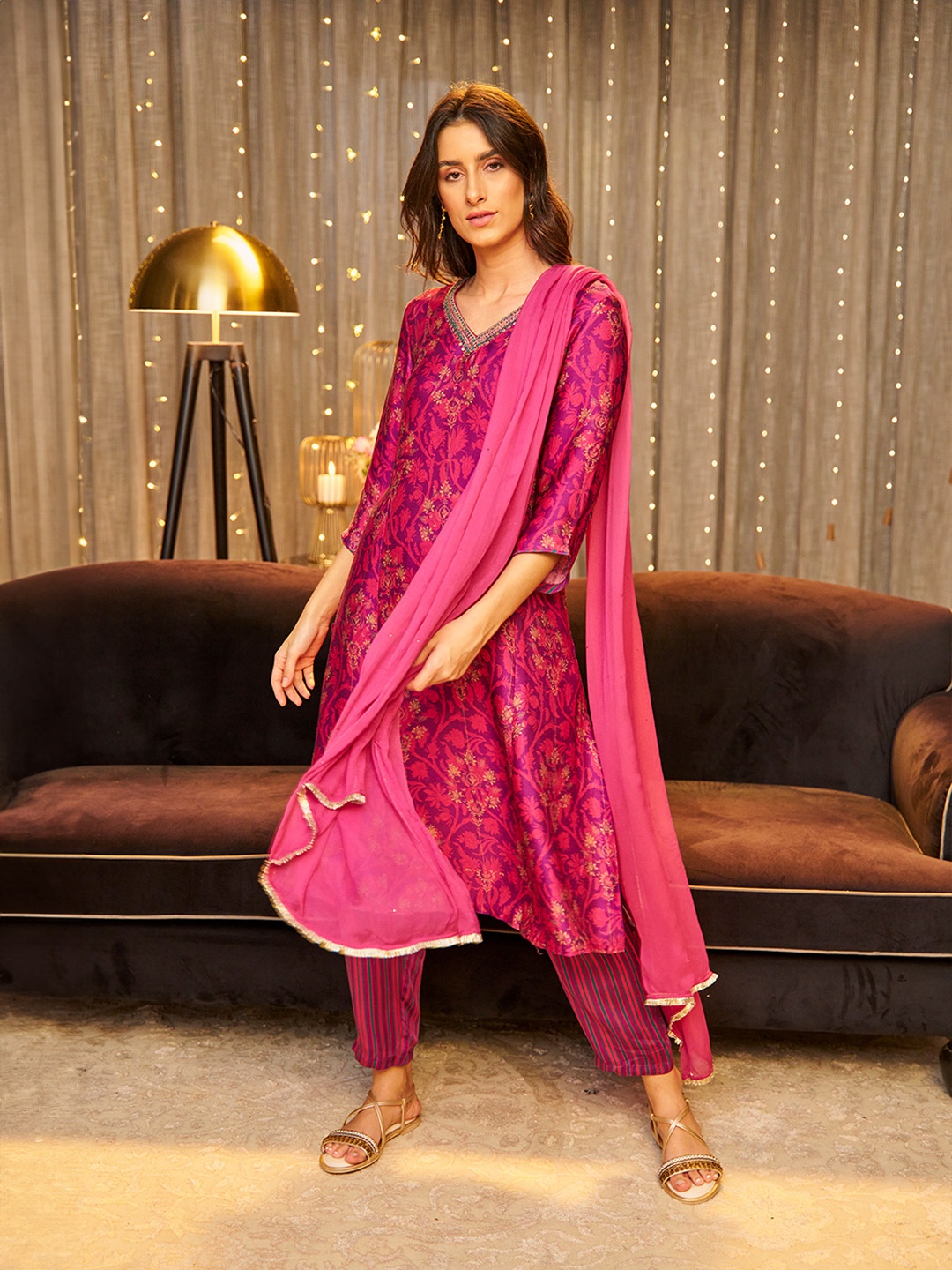 

W Floral Printed Thread Work Kurta, Purple