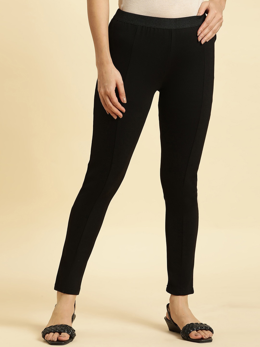 

W Women Mid-Rise Slim Fit Trousers, Black
