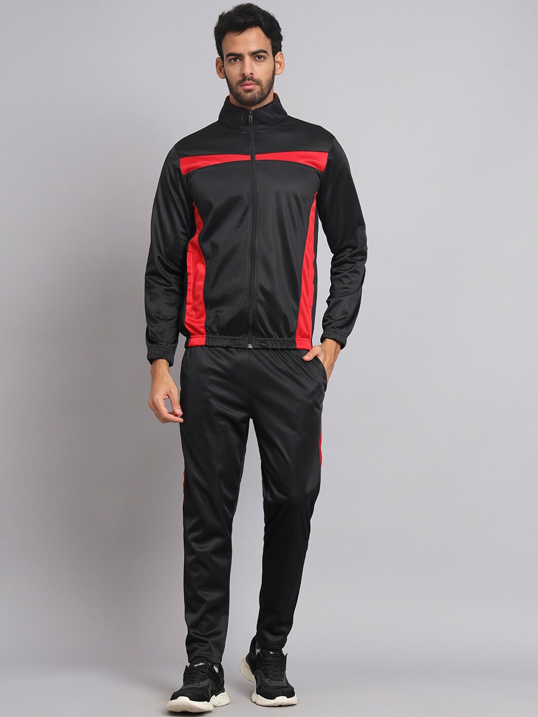 

GLITO Colorblocked Front Zipper Mock Collar Tracksuits, Black