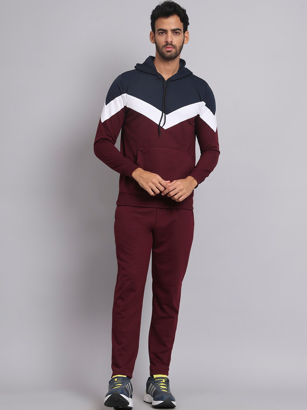 

GLITO Colorblocked Hooded Tracksuits, Maroon