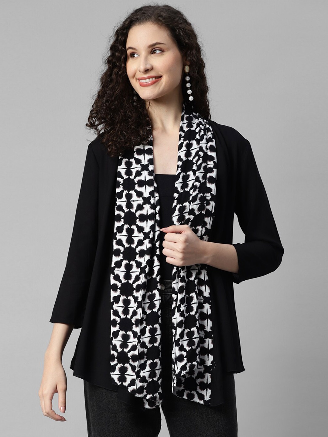 

DEEBACO Geometric Printed Open Front Longline Shrug, Black