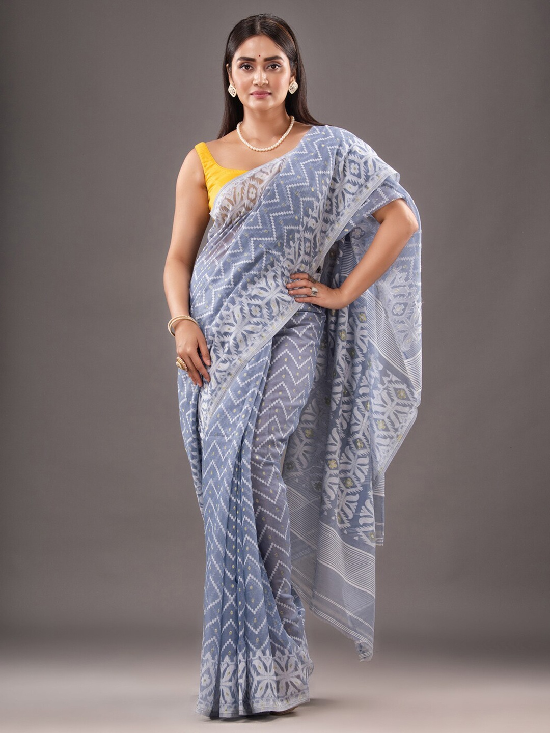 

Mitera Ethnic Motifs Woven Design Silk Cotton Jamdani Saree, Grey