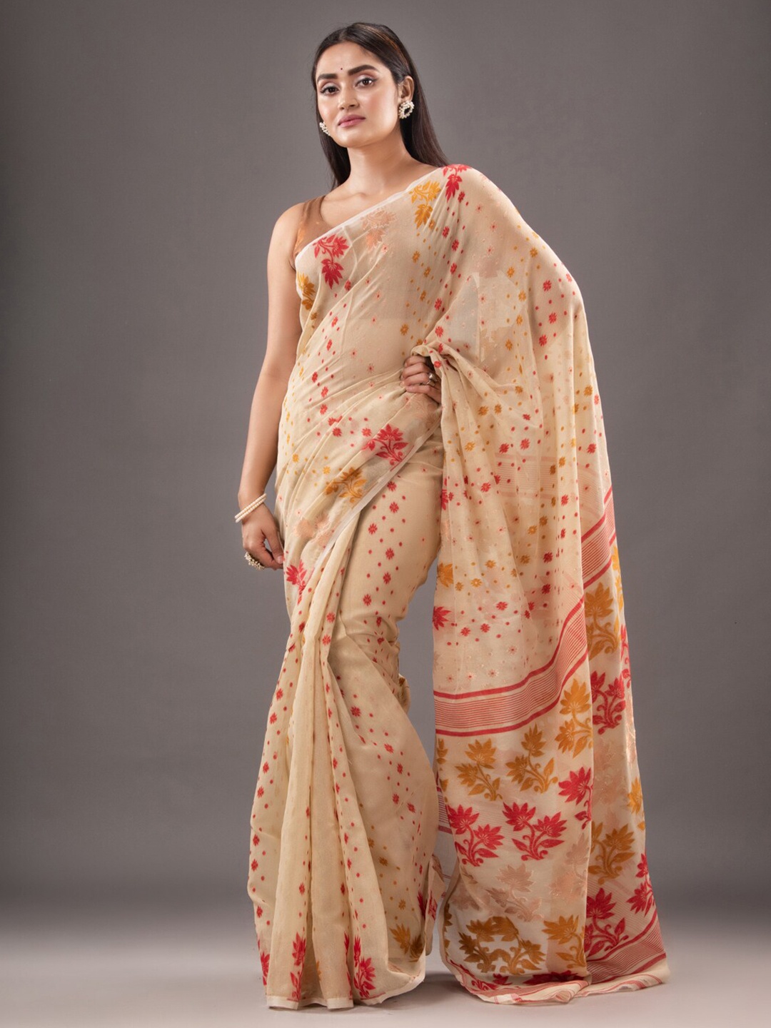 

Mitera Ethnic Motifs Woven Design Zari Silk Cotton Jamdani Saree, Beige