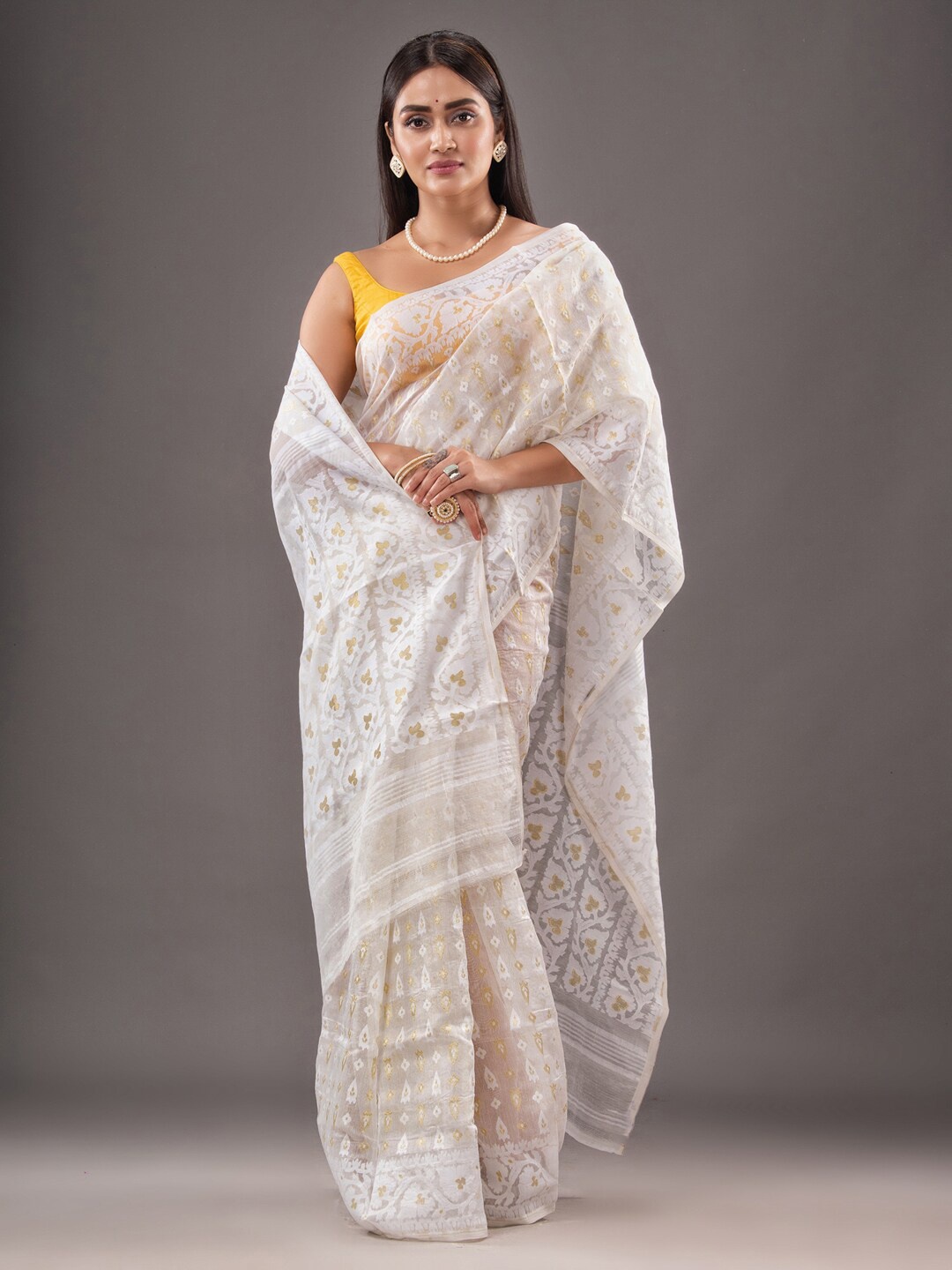 

Mitera White & Gold-Toned Ethnic Motifs Woven Design Zari Silk Cotton Jamdani Saree