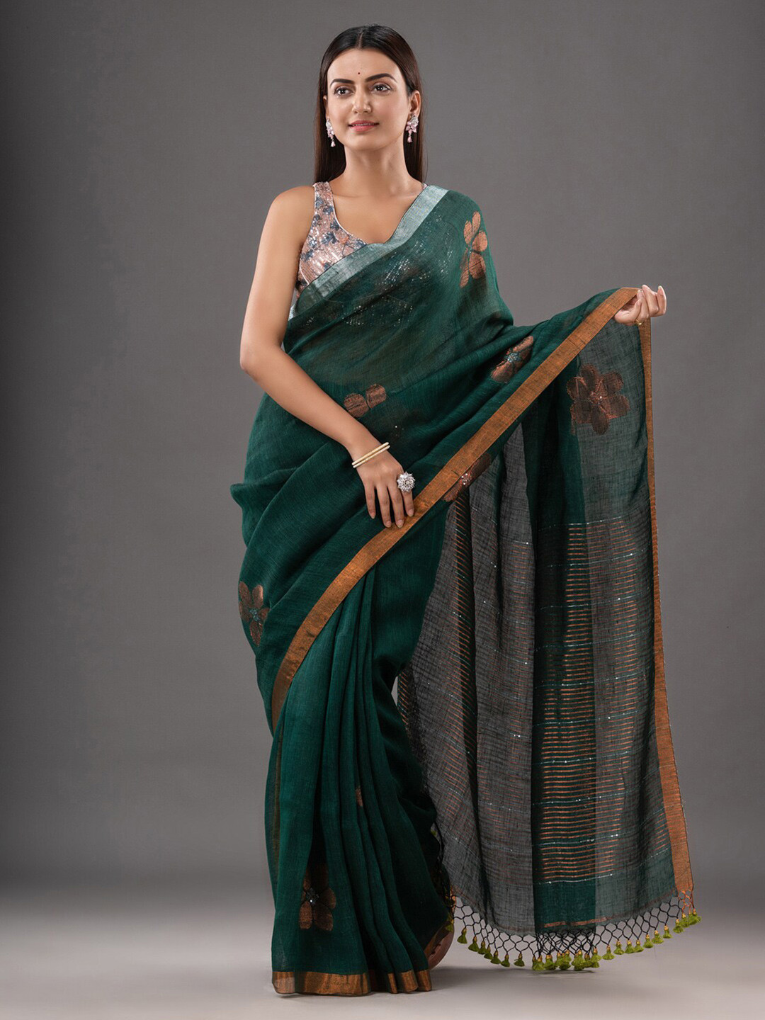 

Mitera Green & Gold Woven Design Zari Pure Linen Saree
