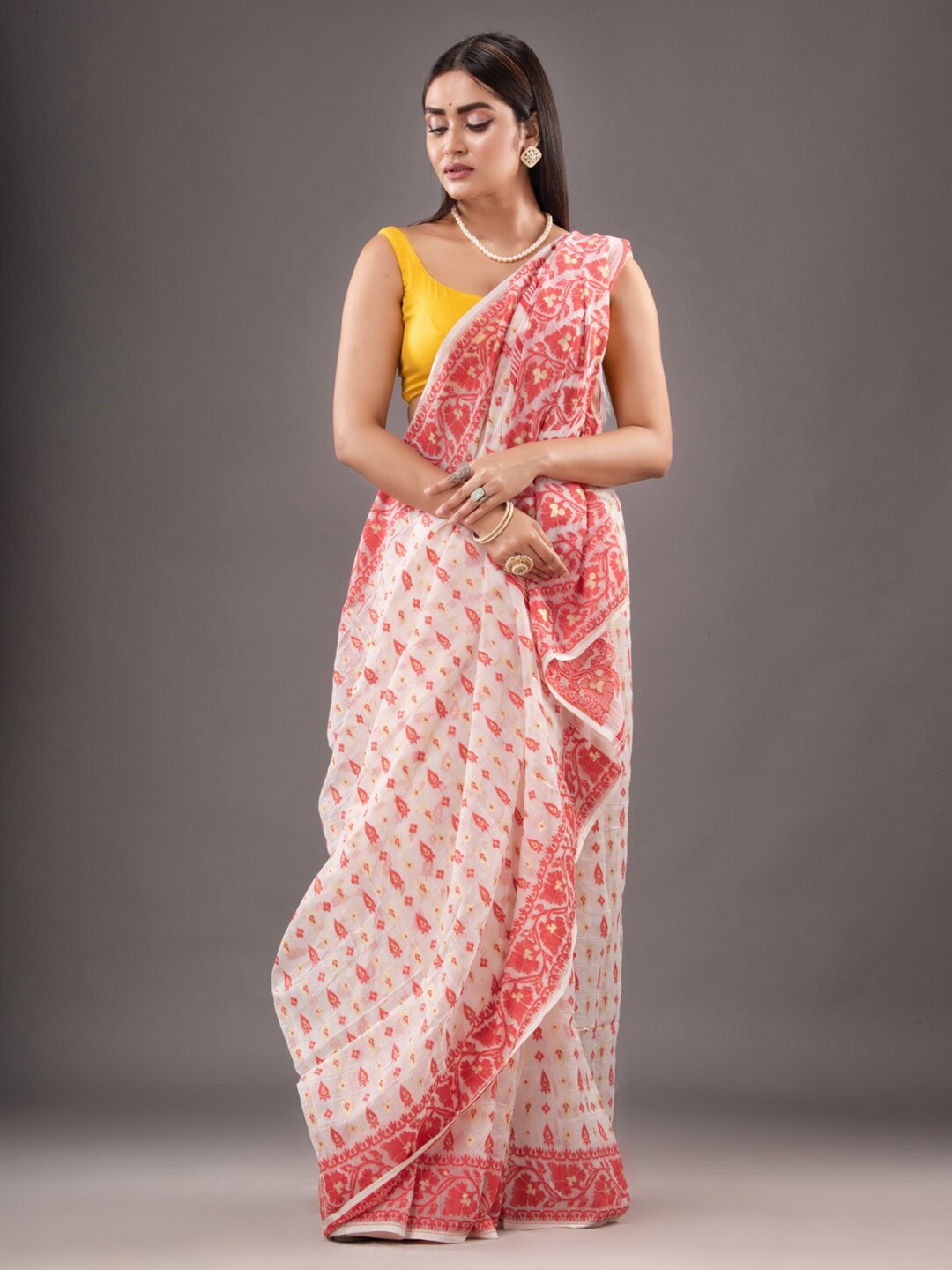 

Mitera Ethnic Motifs Woven Design Silk Cotton Jamdani Saree, Off white