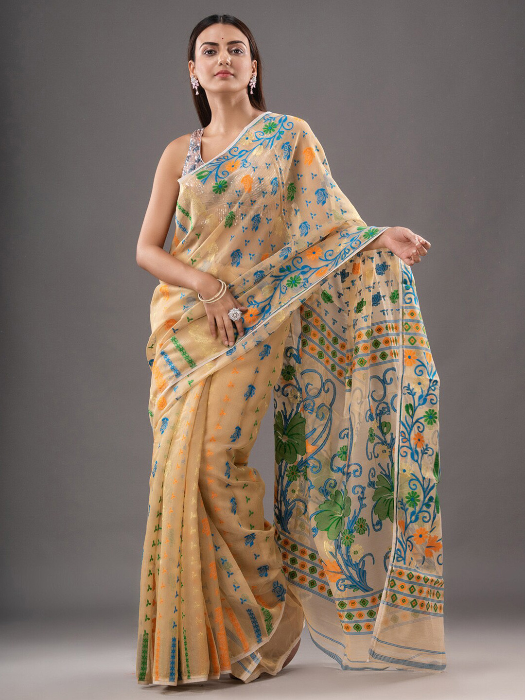 

Mitera Ethnic Motifs Woven Design Zari Silk Cotton Jamdani Saree, Beige