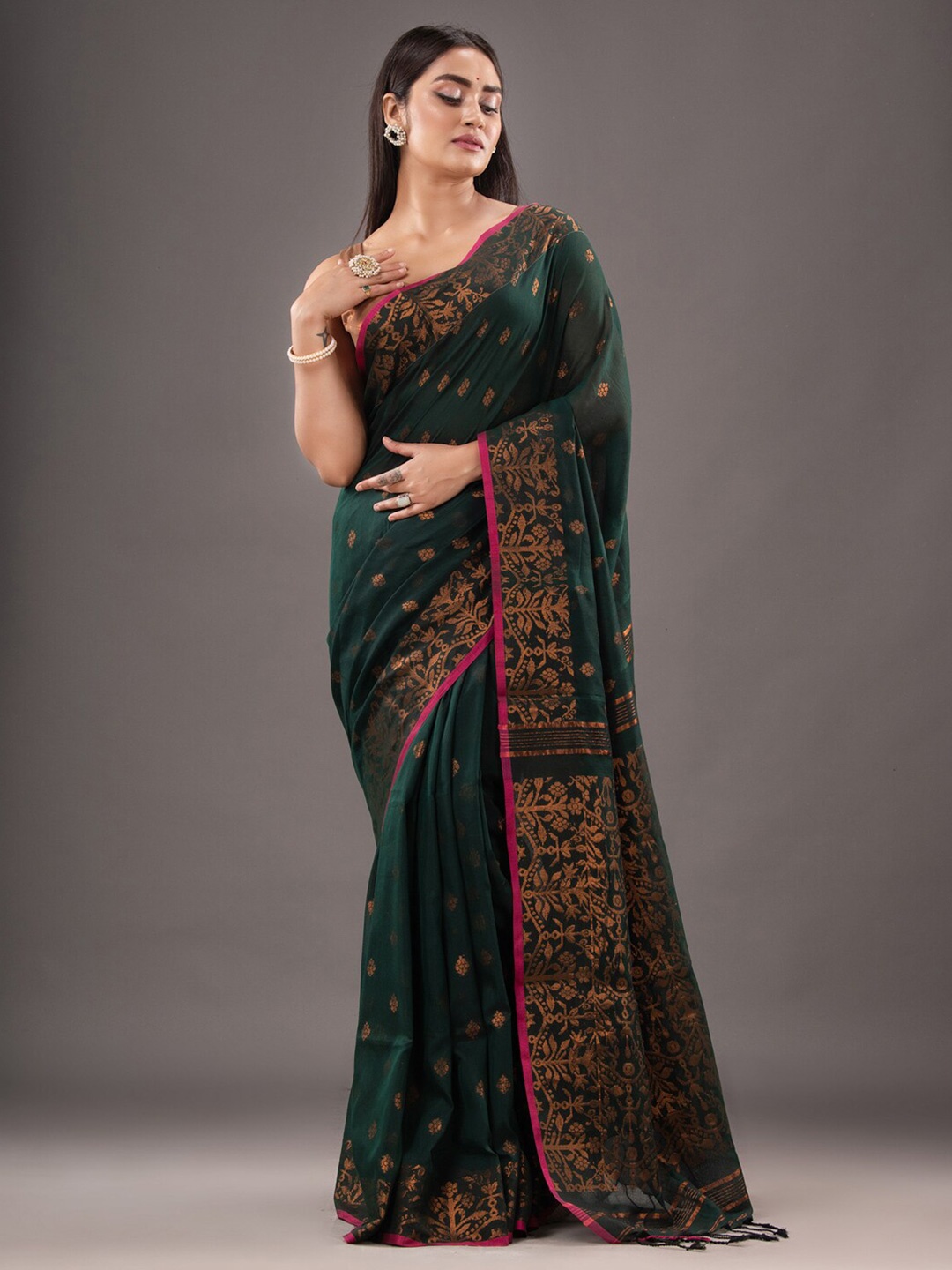 

Mitera Floral Woven Design Zari Pure Cotton Saree, Green