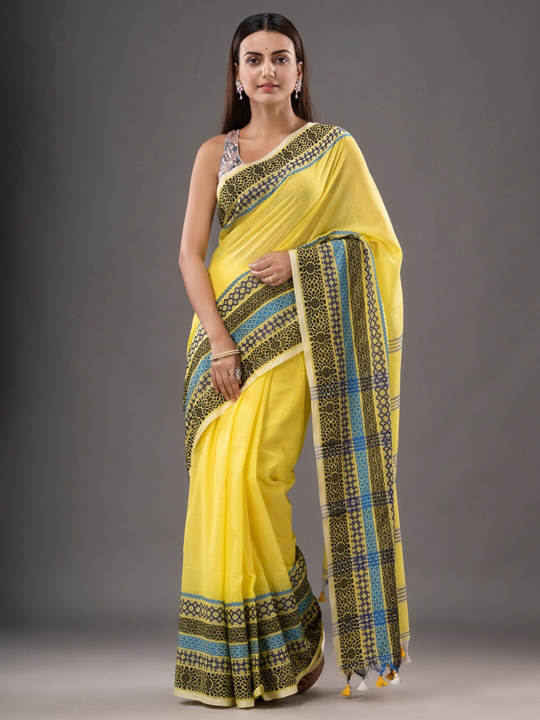 

Mitera Yellow & Black Woven Design Pure Cotton Saree