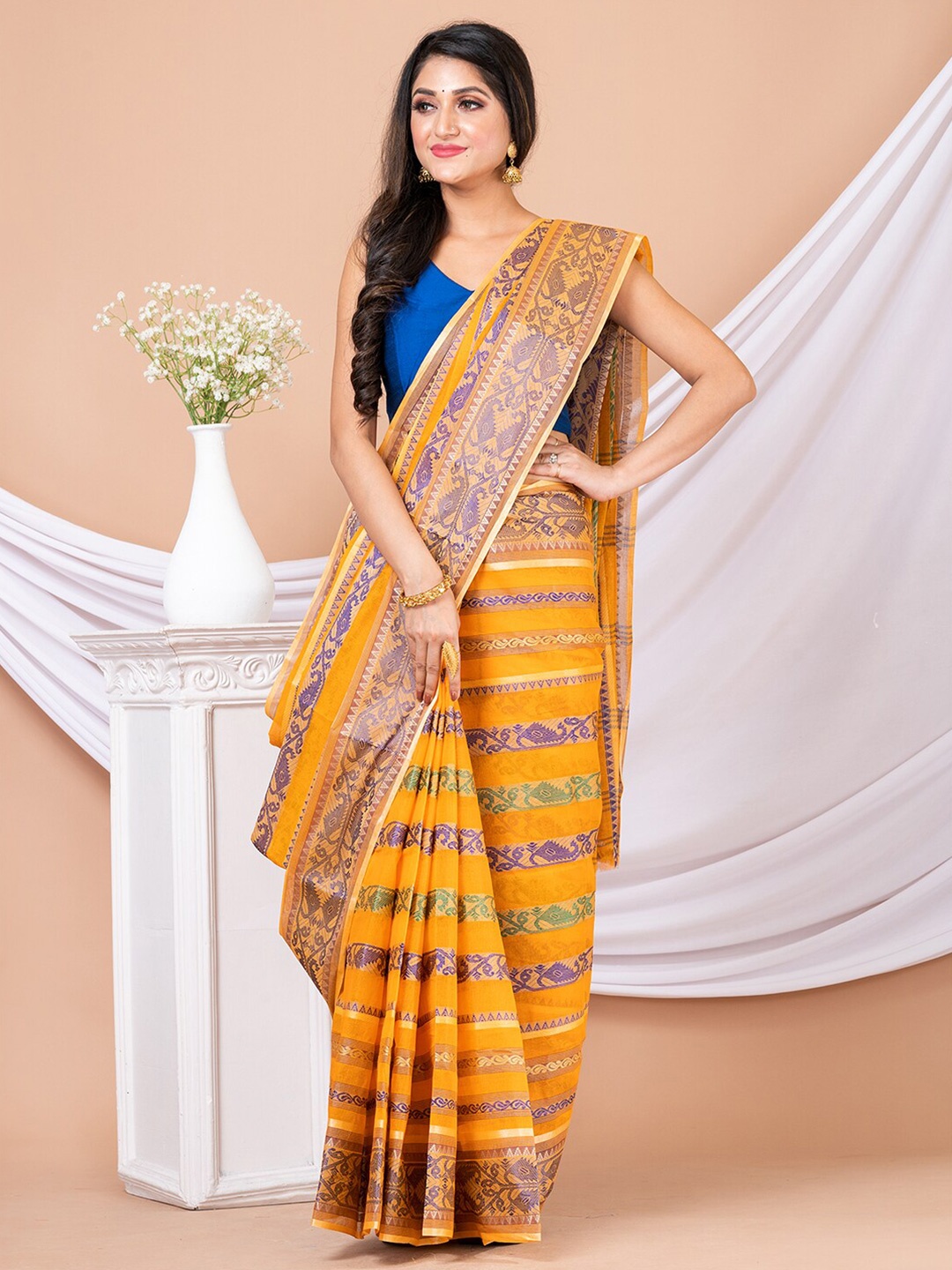 

Laa Calcutta Woven Design Zari Pure Cotton Taant Saree, Mustard