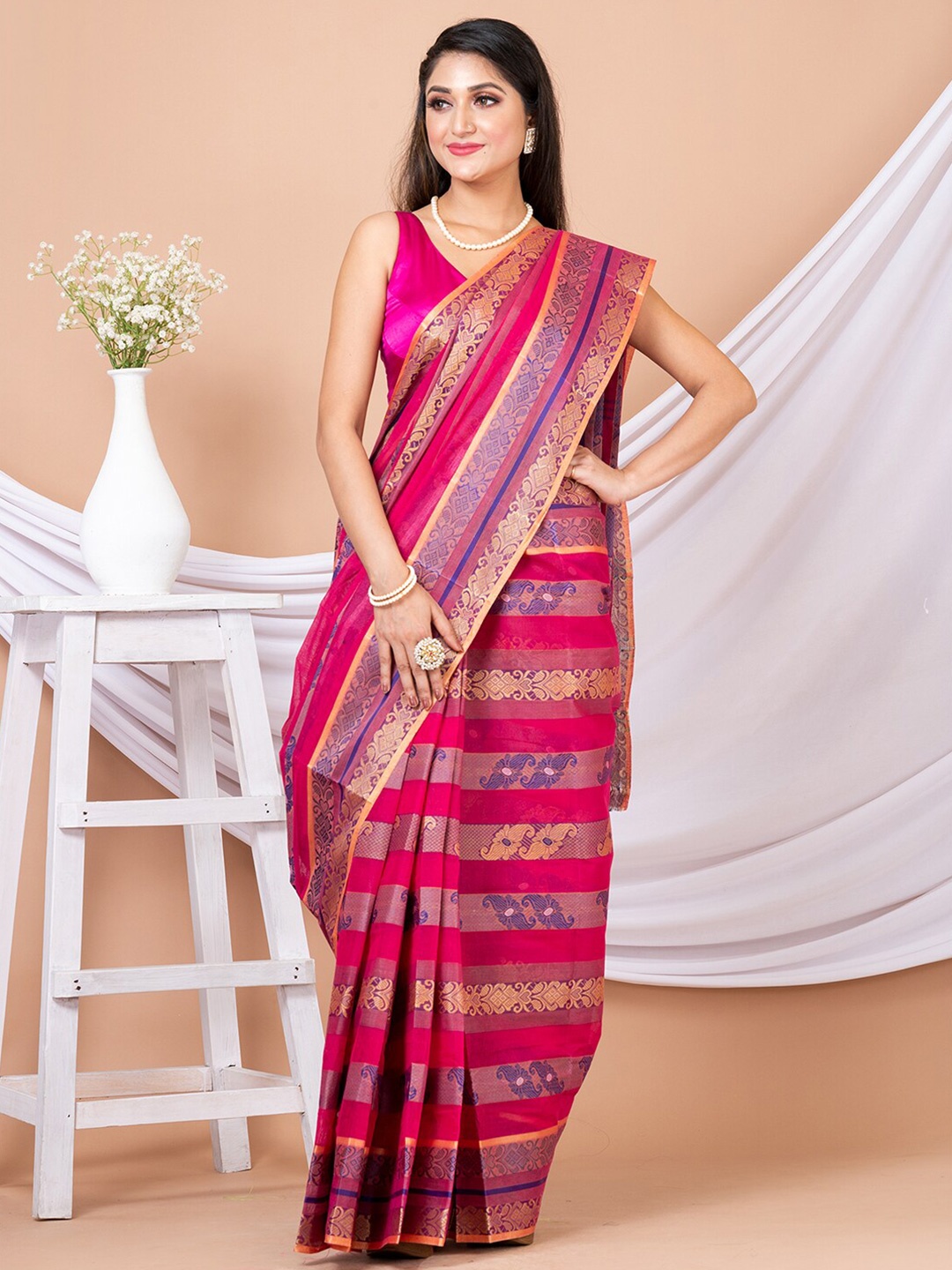 

Laa Calcutta Woven Design Zari Pure Cotton Taant Saree, Pink