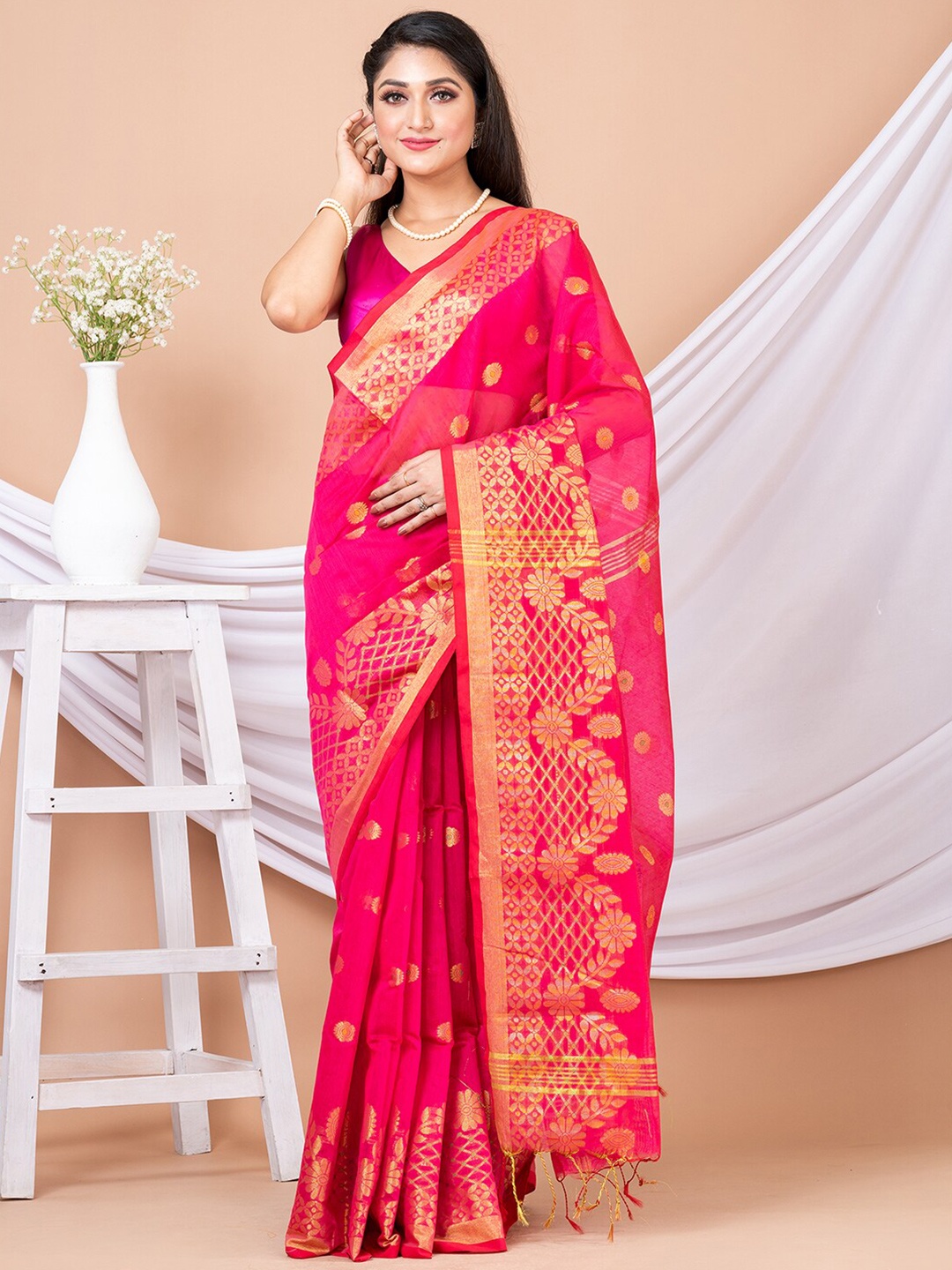 

Laa Calcutta Woven Design Zari Silk Blend Saree, Pink