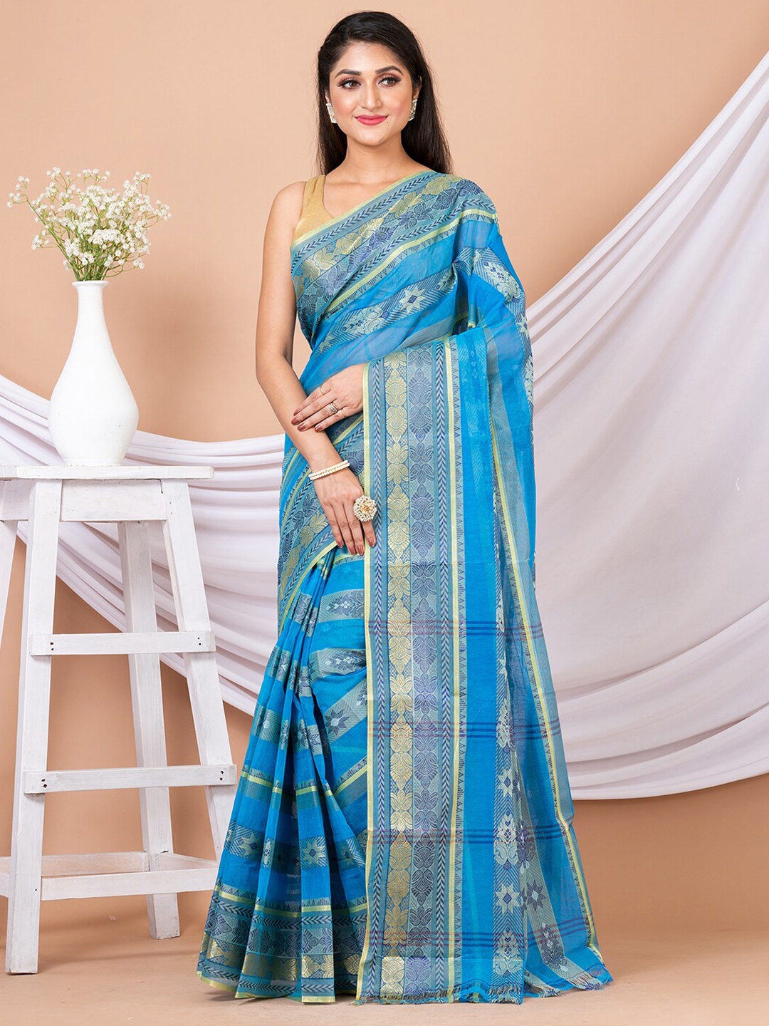 

Laa Calcutta Woven Design Zari Pure Cotton Taant Saree, Blue