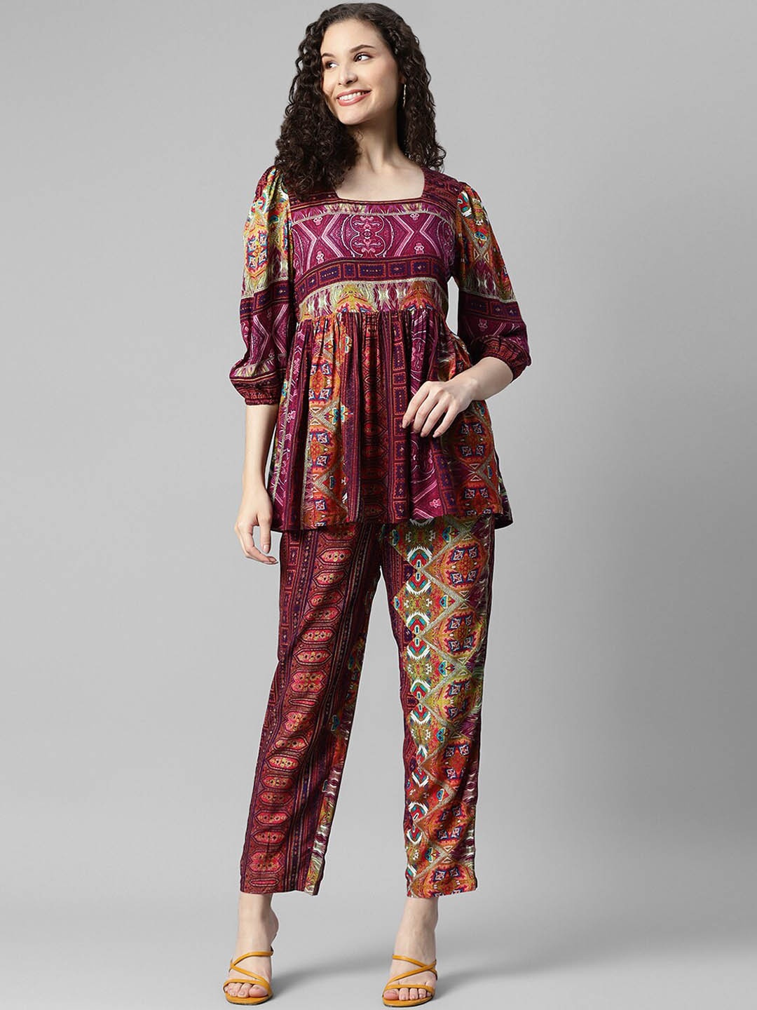 

DEEBACO Ethnic Motifs Printed Square neck Gathered Top with Trouser, Brown