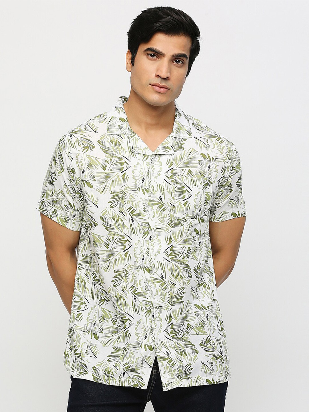 

MOD ECRU Plus Size Smart Floral Printed Casual Shirt, White