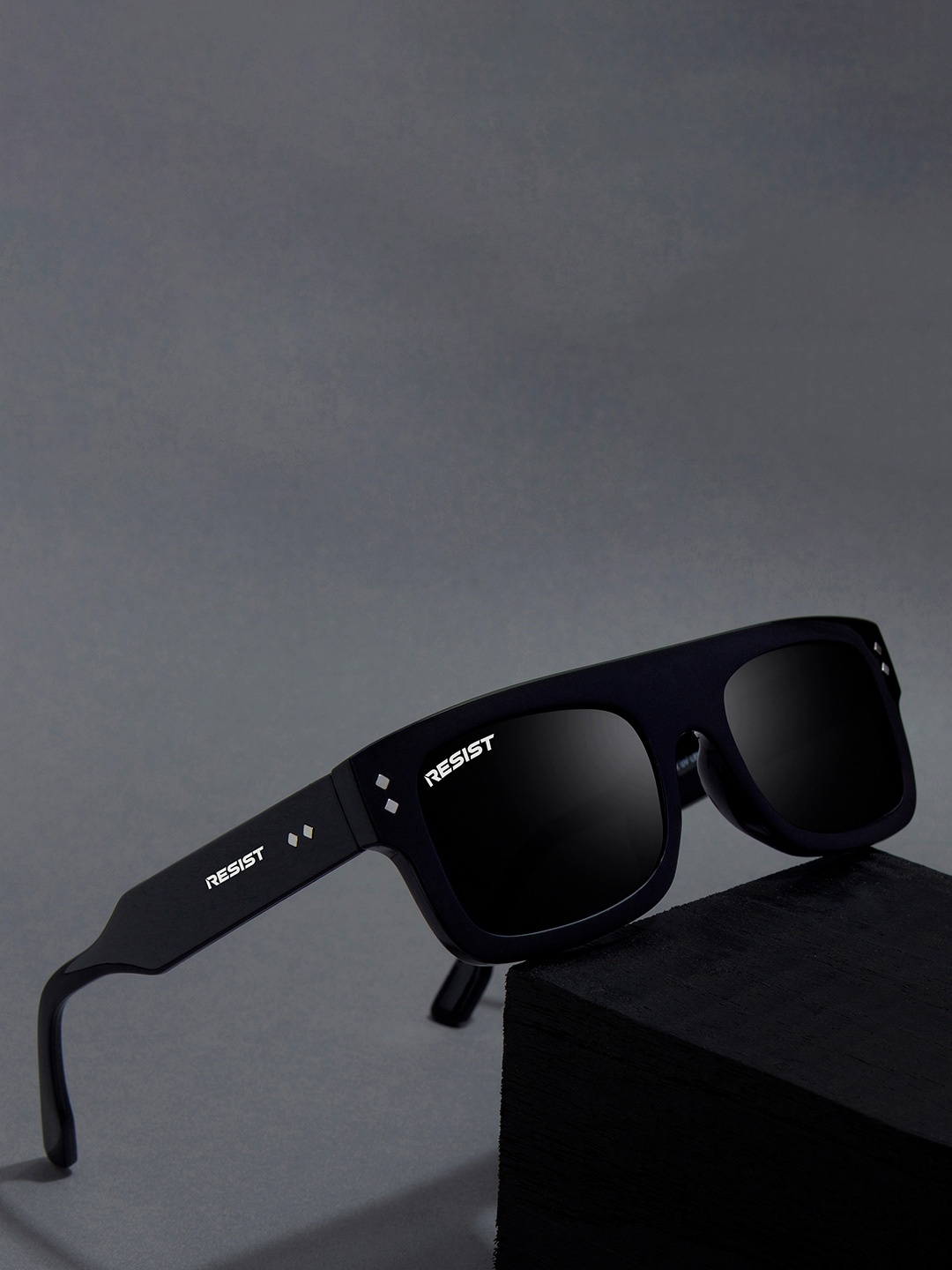 

RESIST EYEWEAR Unisex Wayfarer Sunglasses with UV Protected Lens ROCKBFBLACK, Black