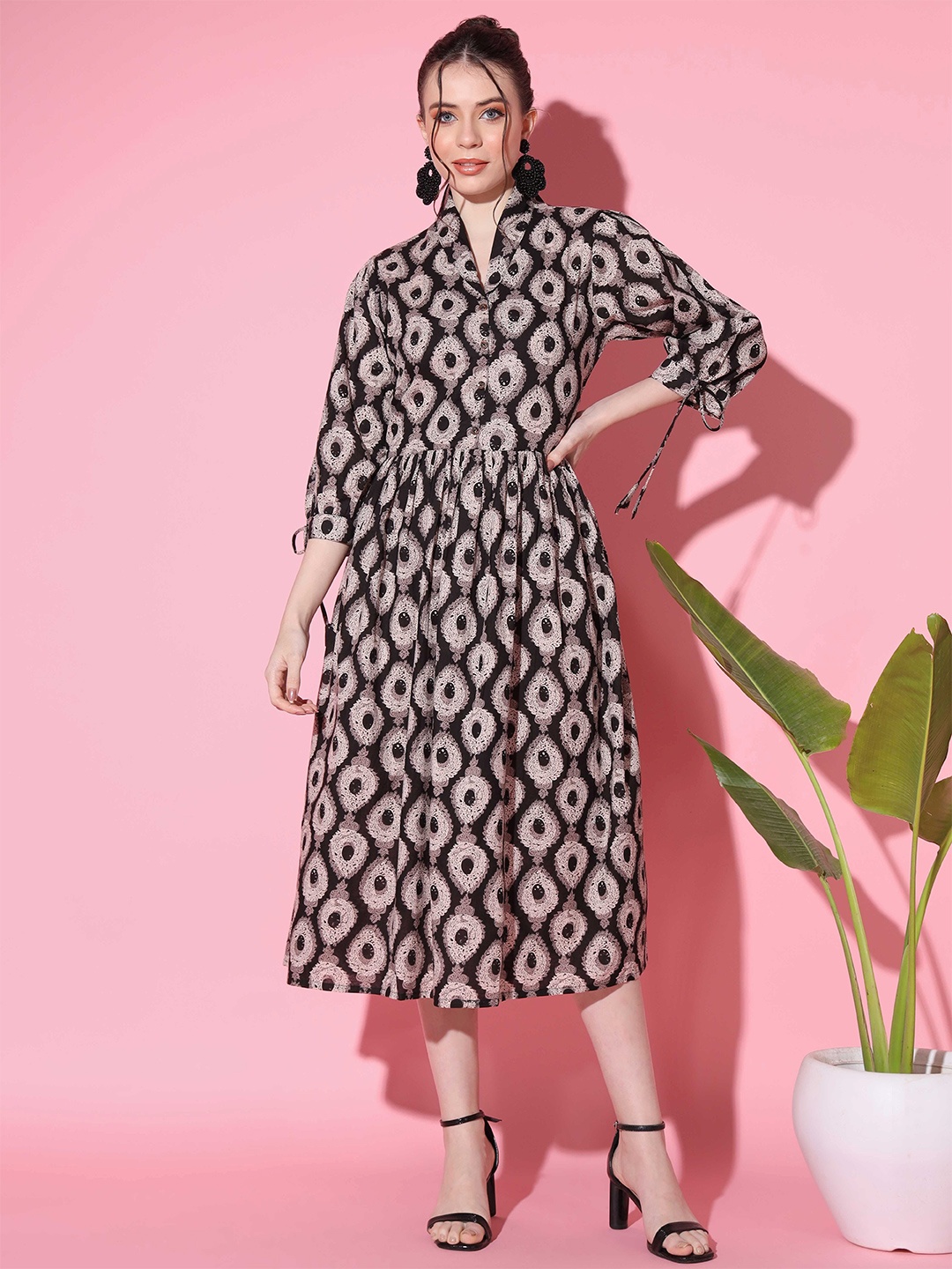 

Vbuyz Mock Collar Ethnic Motifs Printed Pleated Cotton A-Line Midi Dress, Black