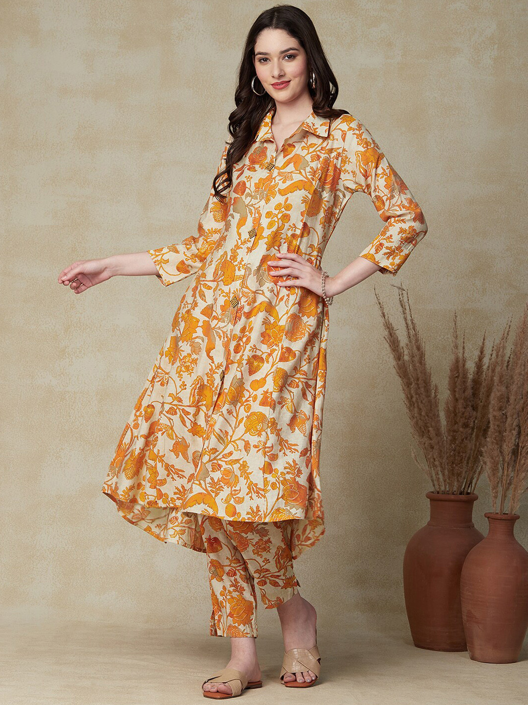 

FASHOR Floral Printed Shirt Collar High-Low Hem A-Line Kurta with Trousers, Orange