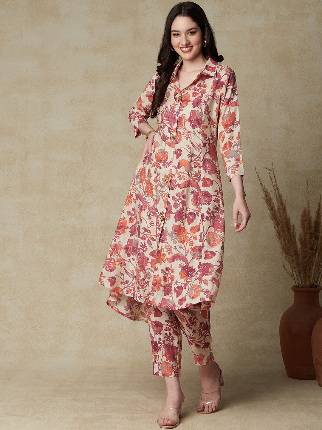 

FASHOR Floral Printed Panelled A-Line Kurta with Trousers, Magenta