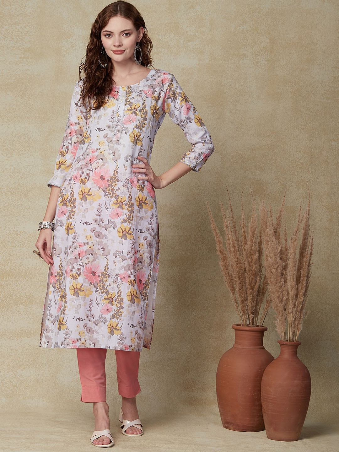 

FASHOR Floral Printed Linen Straight Kurta, Off white