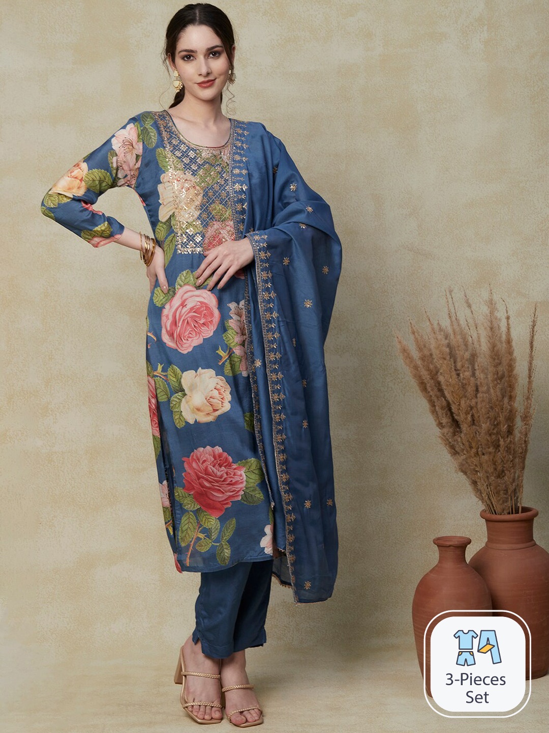 

FASHOR Floral Printed Sequinned Kurta With Trousers & Dupatta, Blue