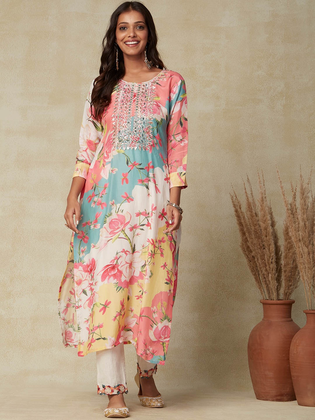 

FASHOR Floral Printed Thread Work Sequinned A-Line Kurta, Peach