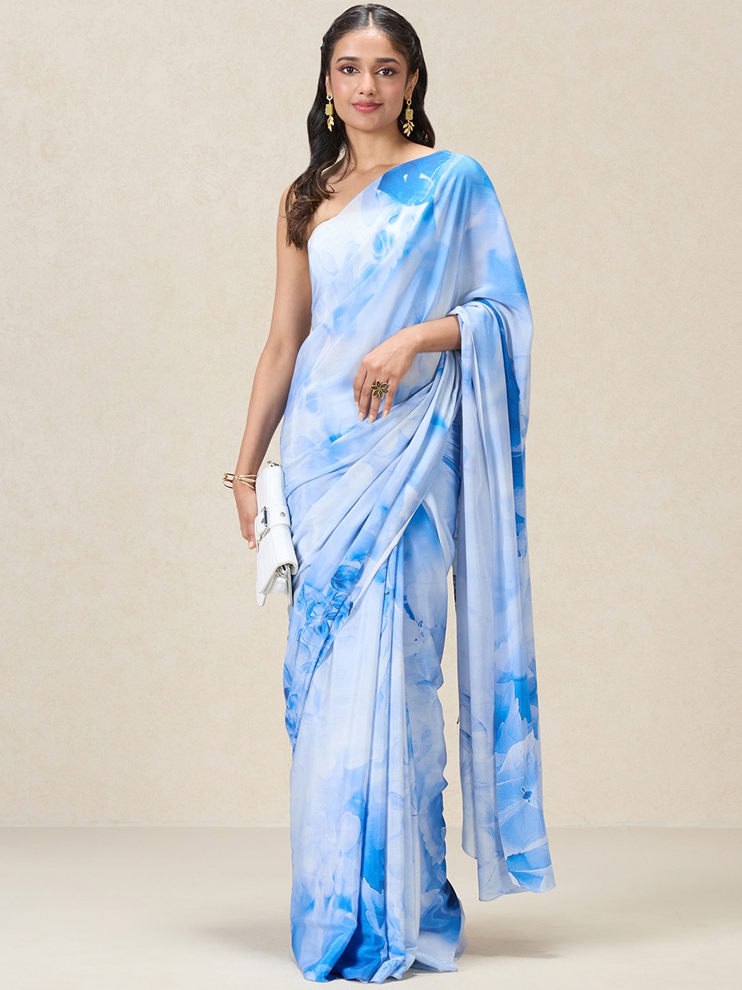 

navyasa by liva Floral Printed Liva Saree, Blue