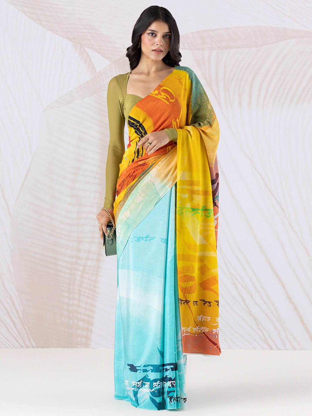 

navyasa by liva Abstract Printed Saree, Multi