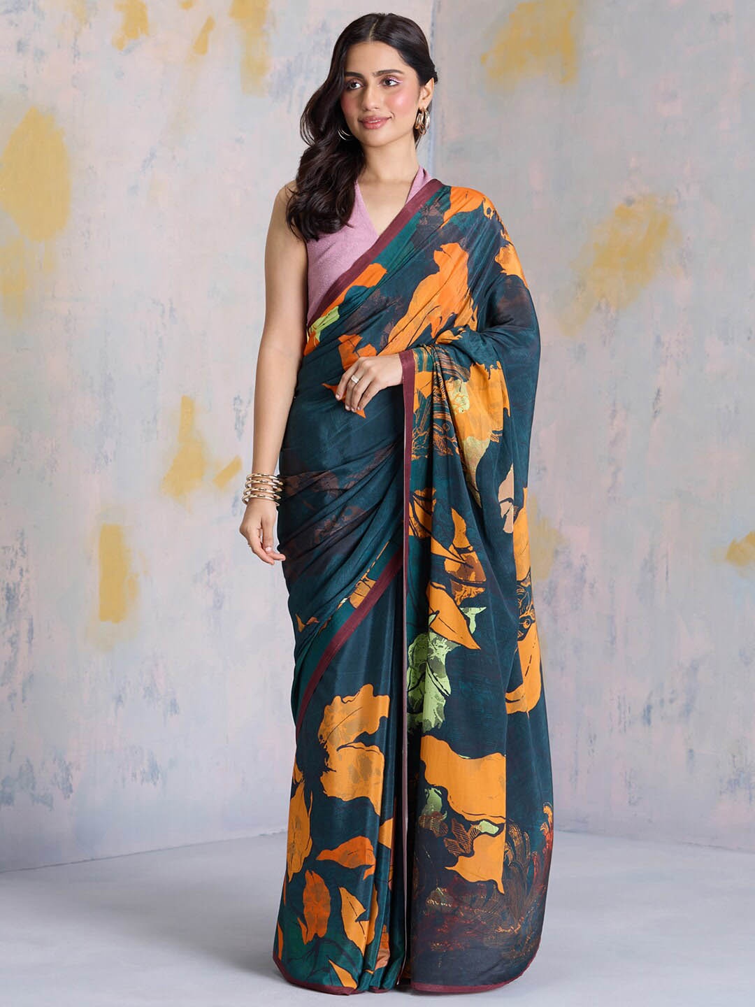 

navyasa by liva Abstract Printed Liva Saree, Green