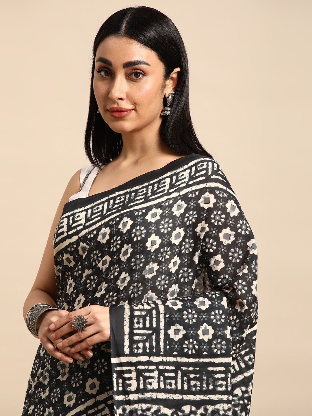 

SHANVIKA Batik Pure Cotton Block Print Saree, Grey